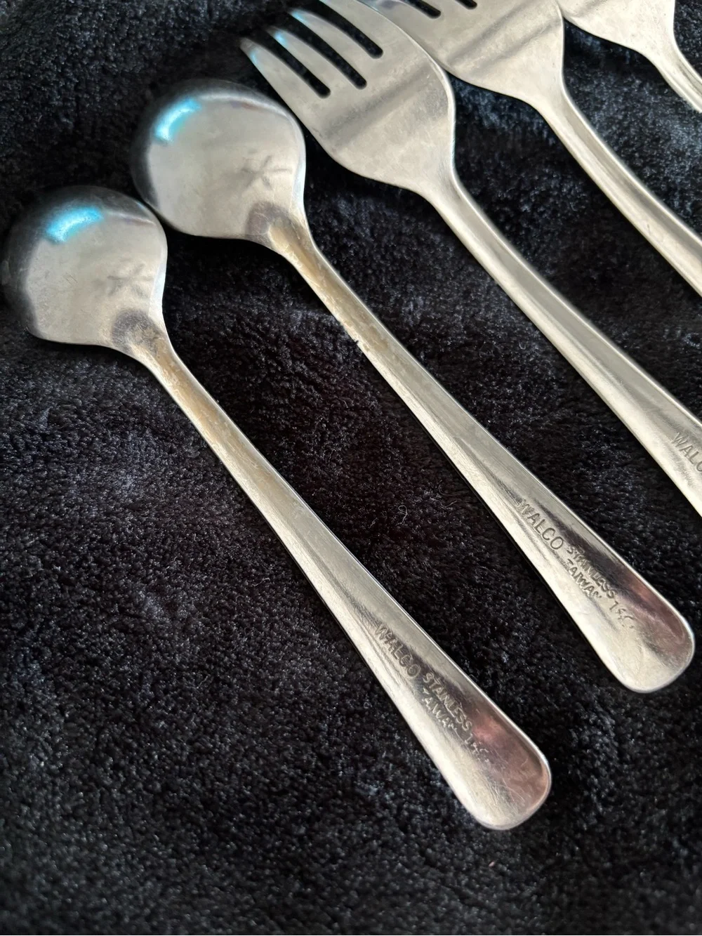 VTG WALCO Stainless Steel Taiwan Flatware 9 Piece Set- 7 Forks & 2 Spoons